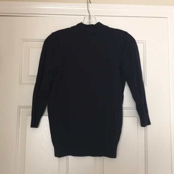 Ann Taylor Oatmeal sweater shirt or navy. - Picture 7 of 7